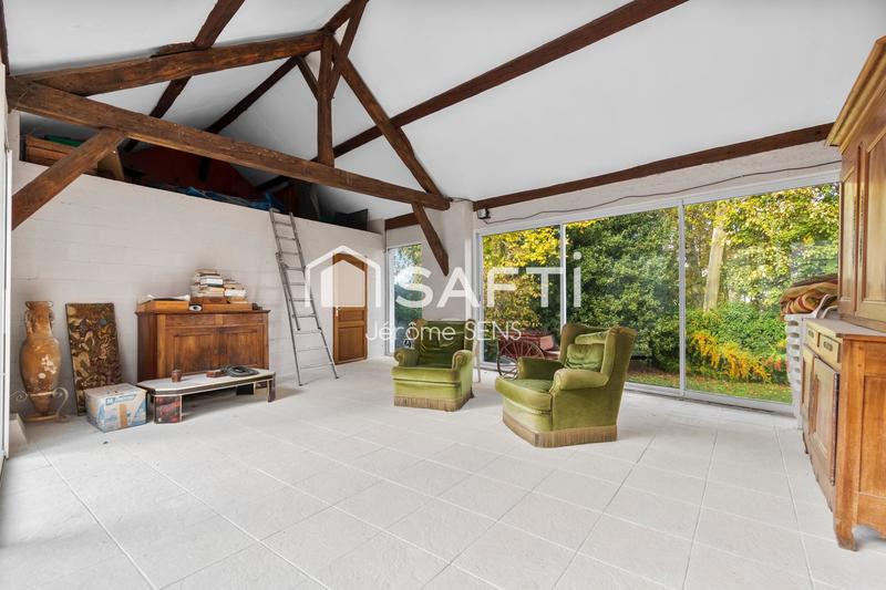 Villa - 237 m² - 9 pièces