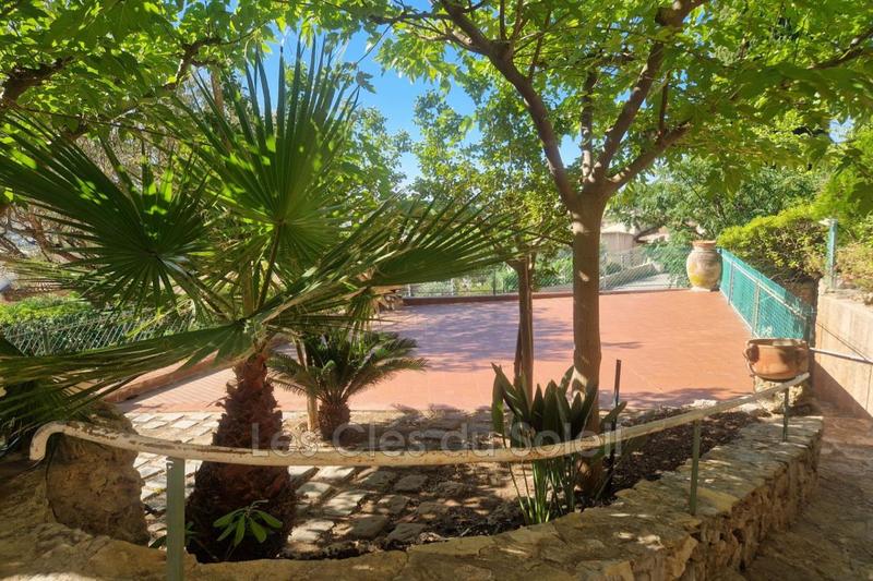 Maison - 220 m² - 4 pièces