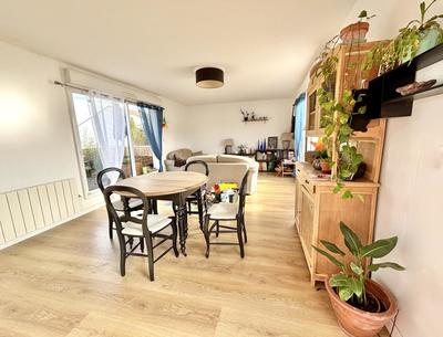 Appartement - 87 m² - 4 pièces