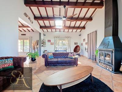 Propriété - 377 m² - 10 pièces