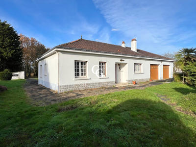 Maison - 96 m² - 5 pièces