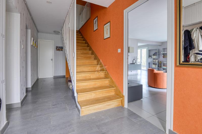 Maison - 170 m² - 7 pièces