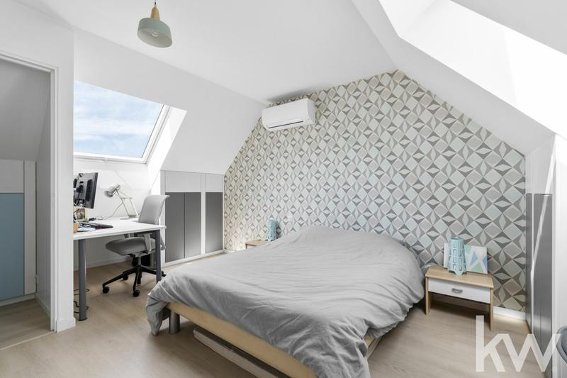 Maison - 212 m² - 9 pièces