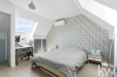 Maison - 212 m² - 9 pièces