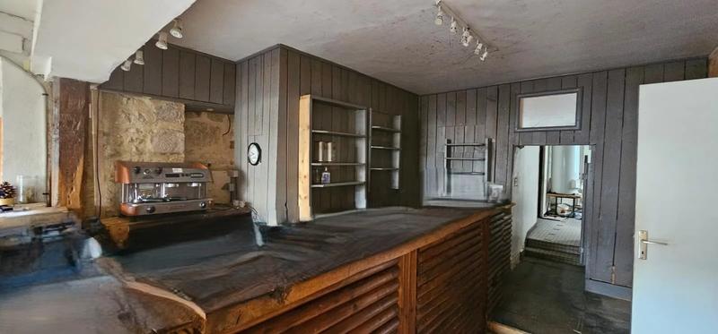 Maison en pierre - 259 m²