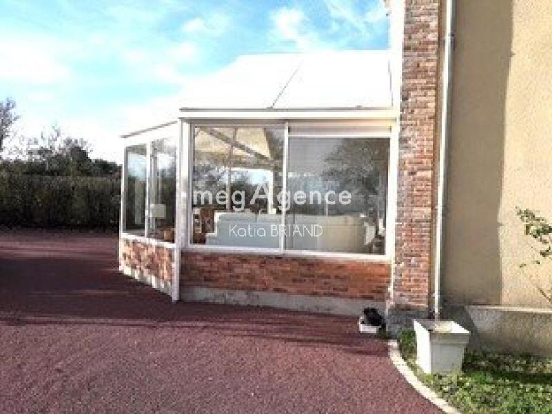 Maison - 287 m² - 10 pièces