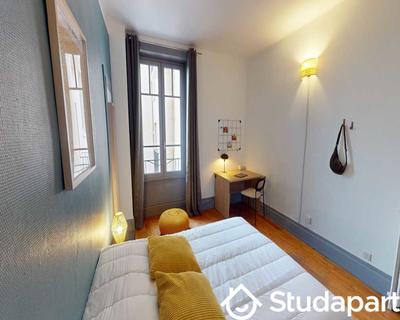 Chambre - 120 m² - 1 pièce