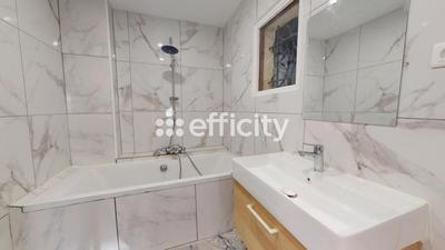 Maison - 120 m² - 7 pièces