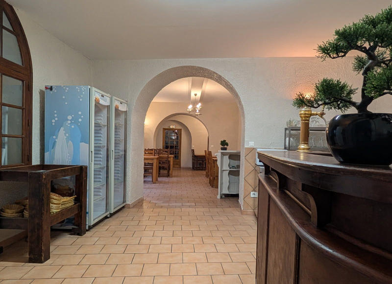 Fonds de commerce - Local commercial - 282 m²