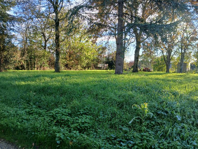 Terrain constructible - 676 m²