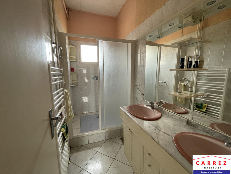 Maison - 184 m² - 11 pièces