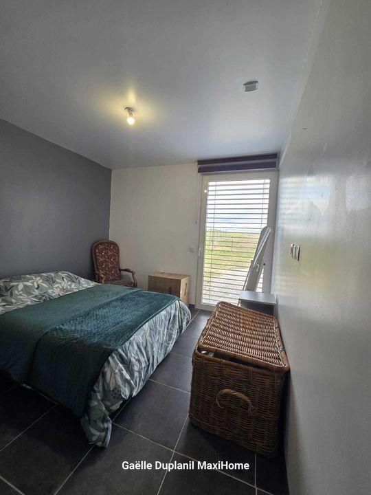 Propriété - 206 m² - 9 pièces