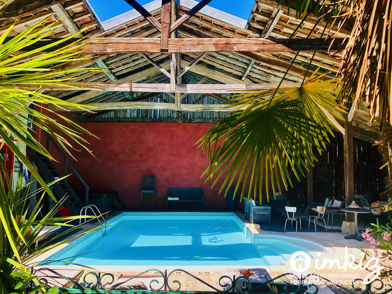 Maison - 355 m² - 11 pièces