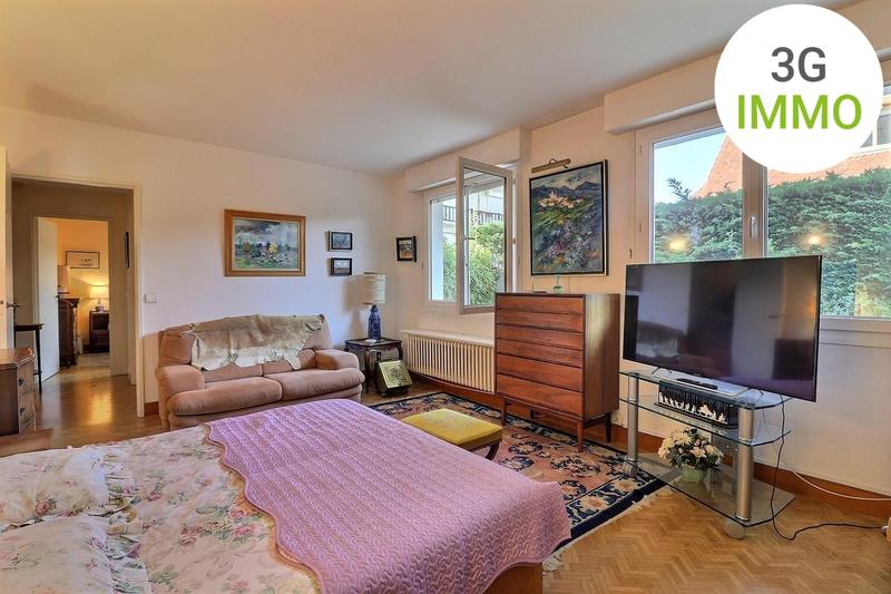 Appartement - 125 m² - 5 pièces