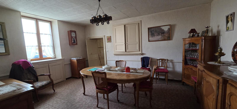 Maison ancienne - 180 m² - 7 pièces