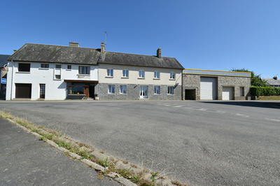 Maison - 350 m² - 12 pièces