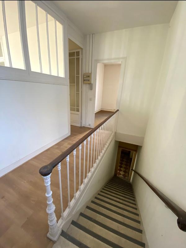 Immeuble - 270 m² - 9 pièces