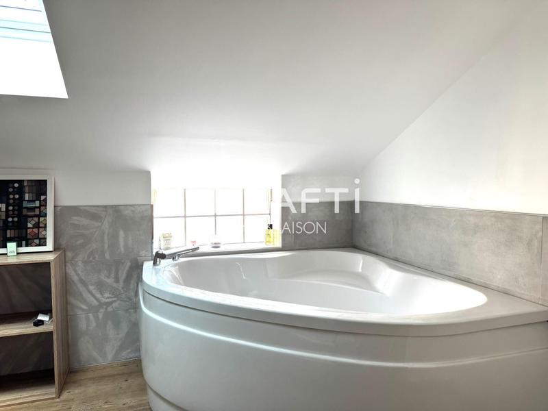 Maison - 81 m² - 4 pièces