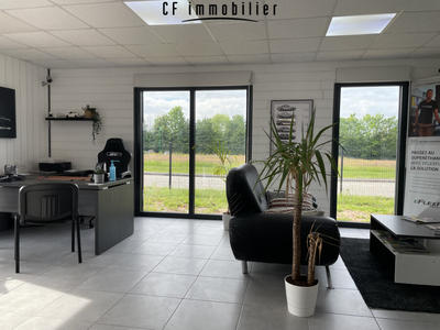 Local commercial - 320 m² - 2 pièces