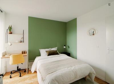 Chambre - 10 m² - 4 pièces