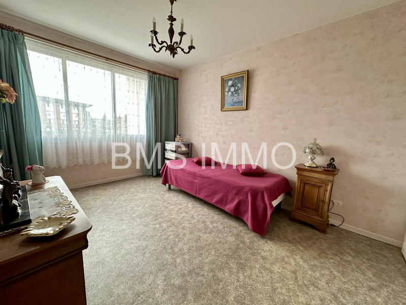 Appartement - 75 m² - 3 pièces