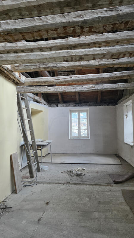 Maison - 400 m² - 12 pièces