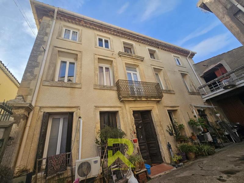 Maison de village - 210 m² - 9 pièces