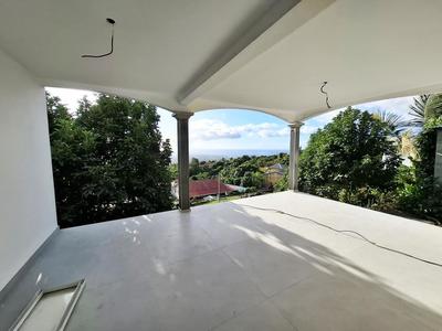 Appartement - 101 m² - 4 pièces