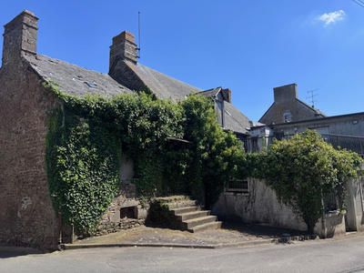 Maison - 390 m² - 9 pièces