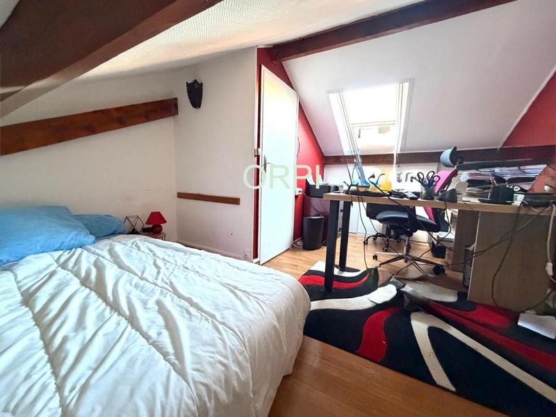 Maison - 158 m² - 8 pièces