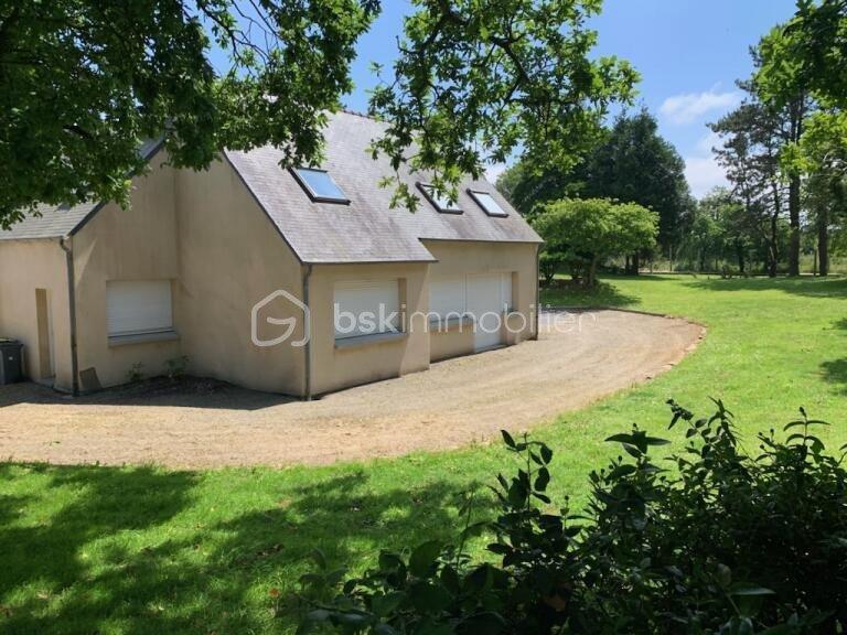 Propriété - 231 m² - 8 pièces