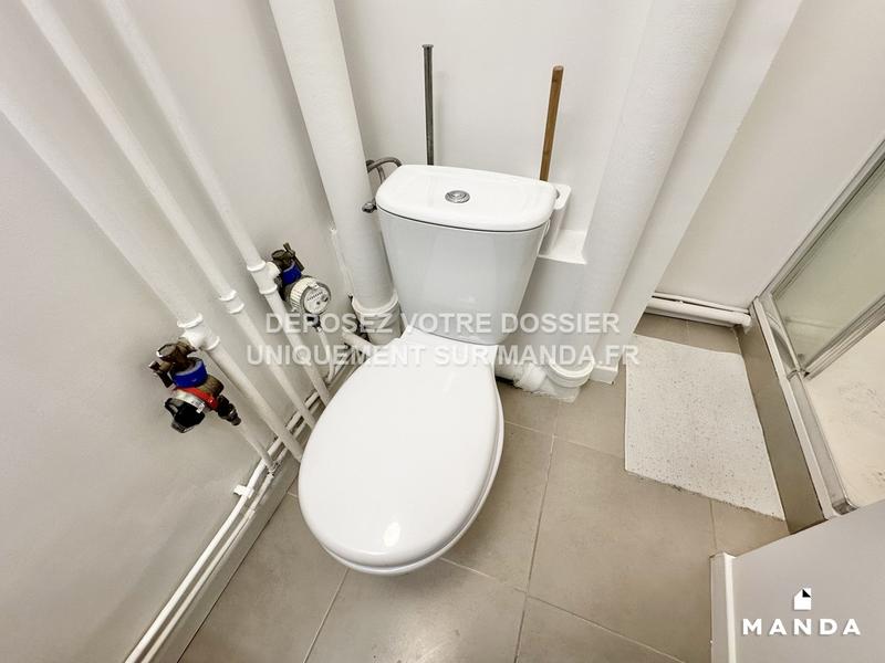 Chambre - 12 m² - 5 pièces