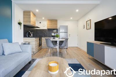 Chambre - 11 m² - 1 pièce