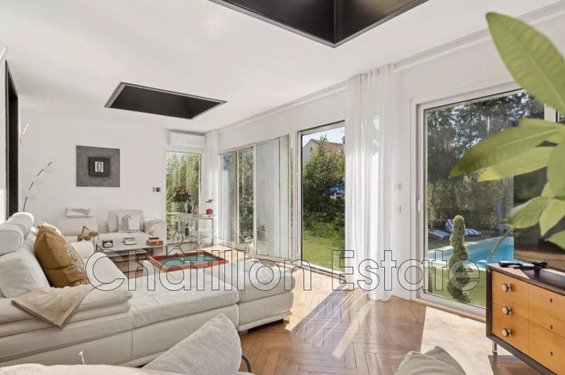 Maison de maîtres - 280 m² - 6 pièces