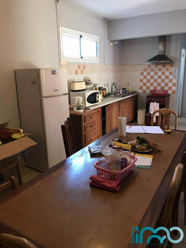 Maison - 200 m² - 8 pièces