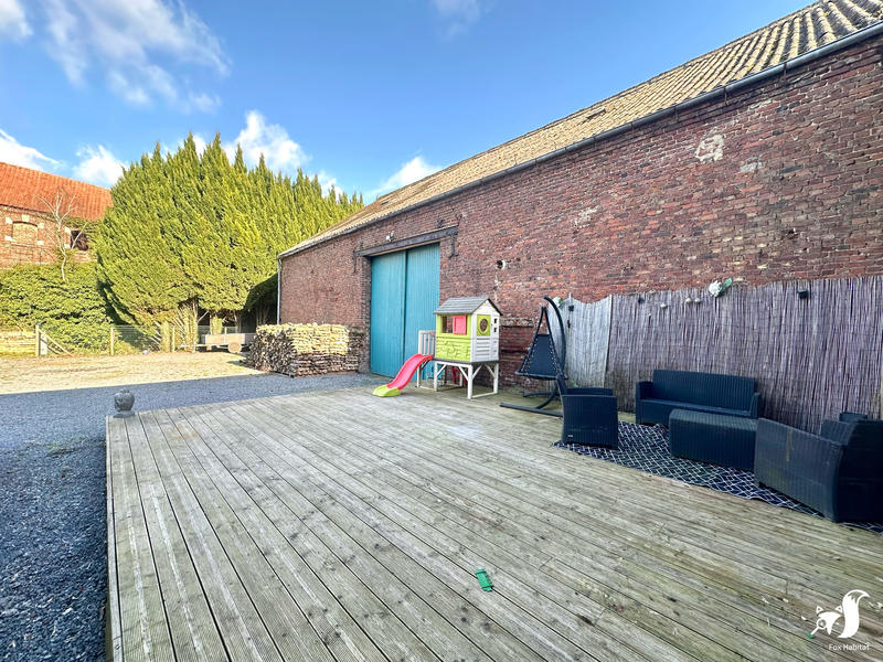 Maison - 210 m² - 6 pièces