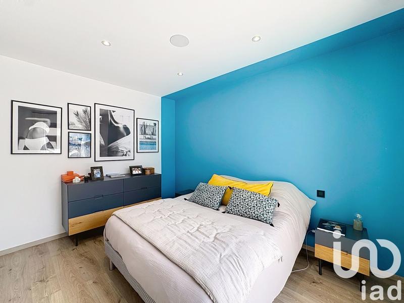 Maison - 230 m² - 7 pièces