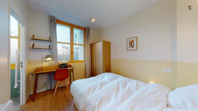 Chambre - 12 pièces