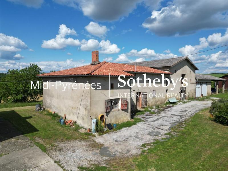 Propriété - 350 m² - 10 pièces