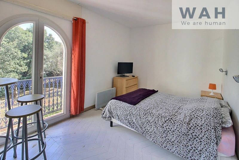 Villa - 272 m² - 6 pièces