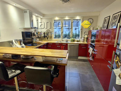 Maison - 128 m² - 6 pièces