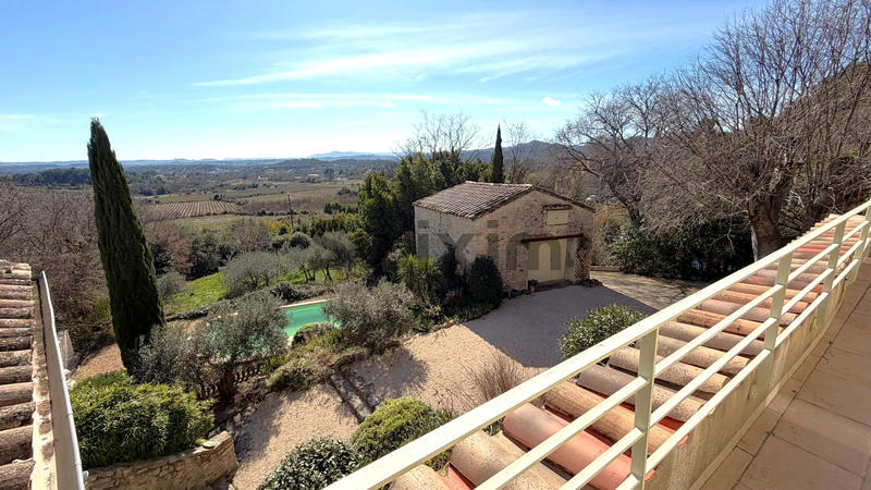 Maison - 263 m² - 10 pièces