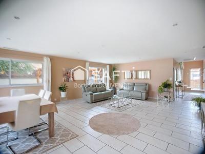 Maison - 160 m² - 6 pièces