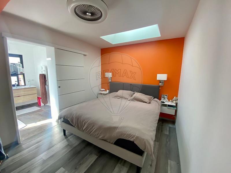 Maison - 182 m² - 7 pièces