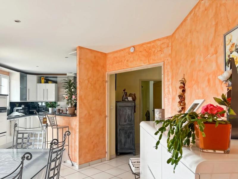 Maison - 140 m² - 6 pièces