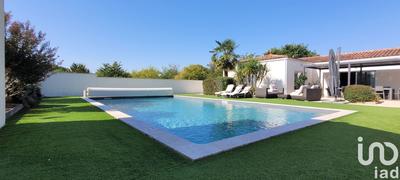 Maison - 205 m² - 8 pièces