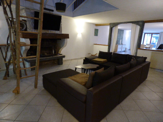 Maison - 266 m² - 7 pièces