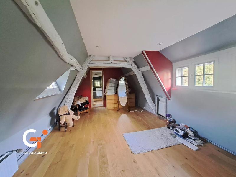 Maison - 361 m² - 10 pièces