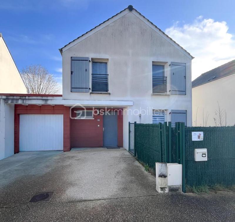 Maison - 92 m² - 5 pièces