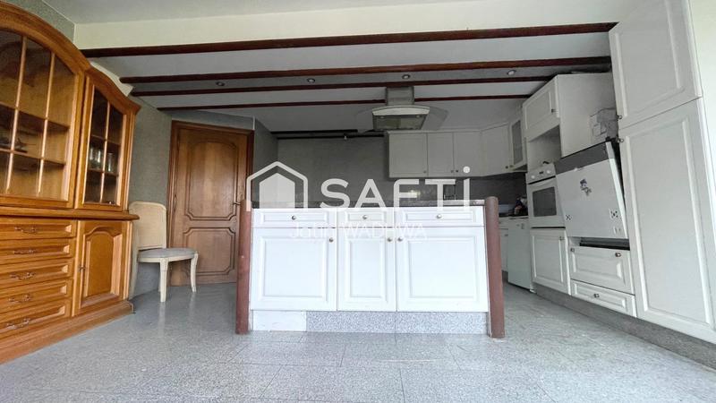 Maison - 311 m² - 13 pièces